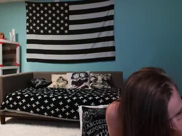 girl
        anabelleleigh cam image #1002310