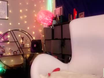 girl
        milf_lacey cam image #4535612
