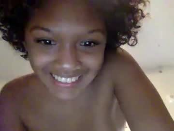 girl
        xoxobrat cam image #6917481