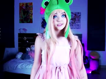 girl
        madnessalise cam image #3070417