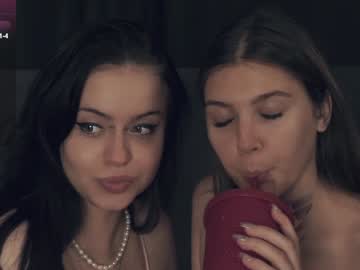 couple
        vivid_girls cam image #4453866