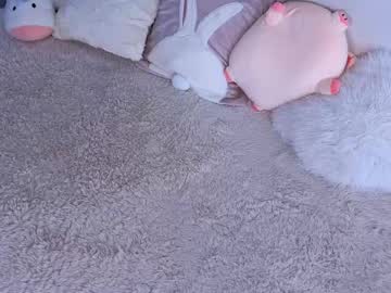 girl
        canikissyou_ cam image #6816954