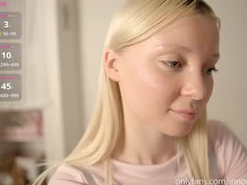 girl
        pureangeldolores cam image #5841944