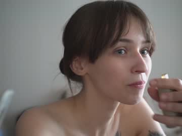 girl
        diruriru cam image #4102123