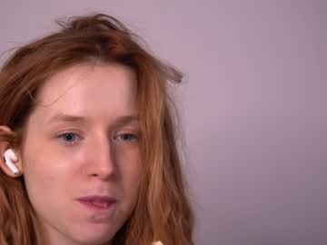 girl
        toxl cam image #2030965