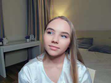 girl Nude Cam Girls Playing Games with beauty_novel