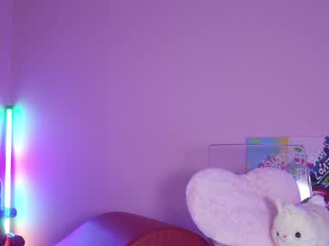 girl
        bunnydollstella cam image #4025221
