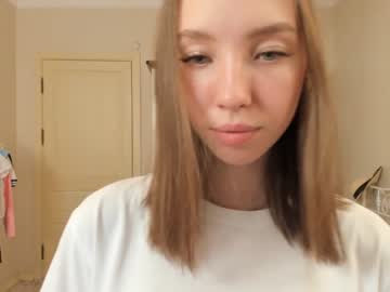 girl
        gracekrueger cam image #2732222