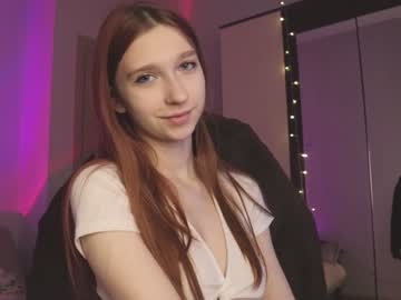 girl
        alisaa_01 cam image #6077630