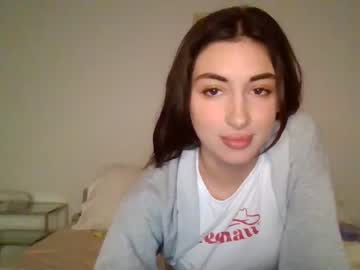 girl
        melaniebluee cam image #2088554