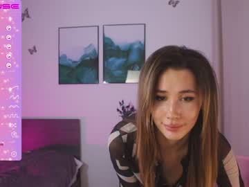 girl
        lola_hitman cam image #39483