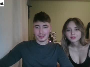 couple
        bananass_friends cam image #3573449