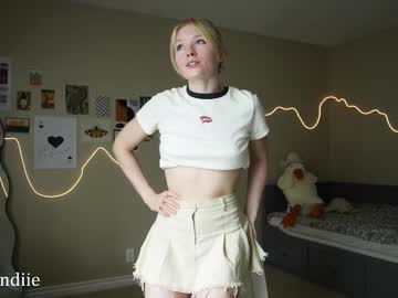 girl
        bestblondiiecb cam image #6239093