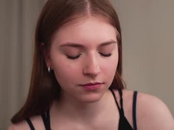 girl
        noel_pretty cam image #4053634