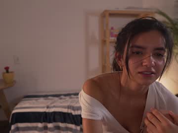 girl
        urcutelinda cam image #4407337