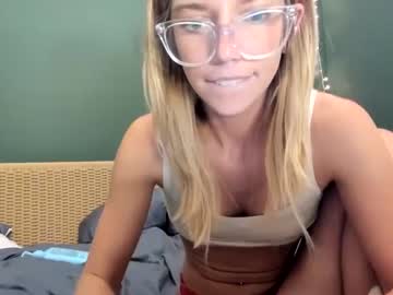 girl
        oliviahansleyy cam image #4201916