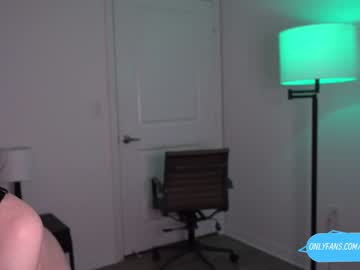 girl
        chloewildd cam image #3359794
