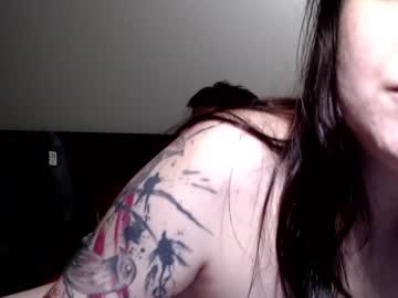 couple
        seareign cam image #431040