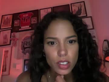 girl
        jazmeetswrld_show cam image #6882746