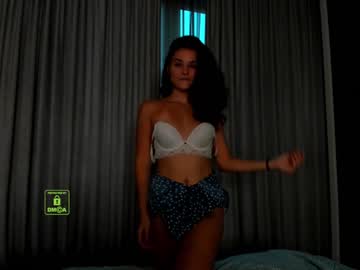 girl
        demurelixir cam image #2051630