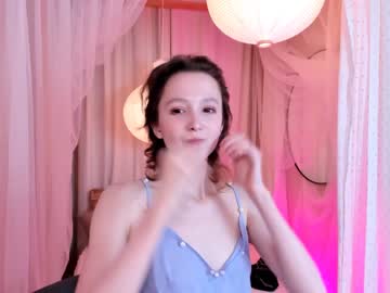 girl
        hailiemills cam image #184640