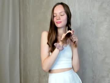 girl Nude Cam Girls Playing Games with becky_hilly