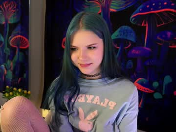 girl
        merciabawden cam image #5977119