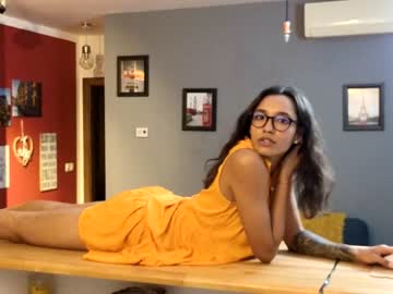 girl
        alice_bane cam image #2510552