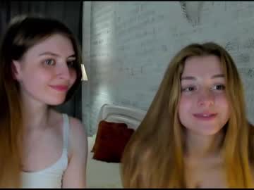 girl
        sophie_leila cam image #1267276