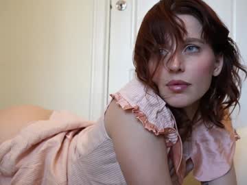 girl
        ellaa91 cam image #5928110