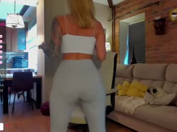 girl
        _mari_ cam image #1395931