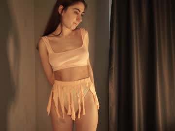 girl
        tessarosse_ cam image #1394781