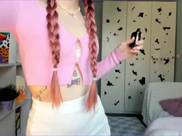 girl
        thisisamelia cam image #1410566