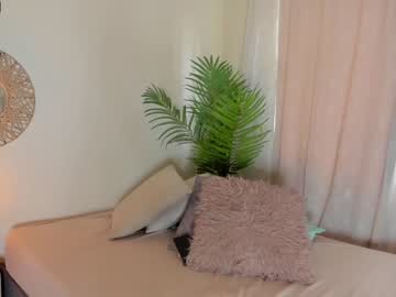 girl
        sara_skiinny cam image #58943