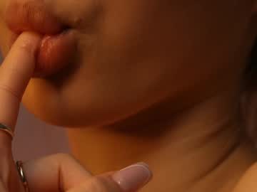 girl
        yeepshyy cam image #5593634