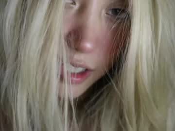 girl
        wendy_daniela cam image #4147765
