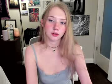 girl
        eve003300 cam image #6462970