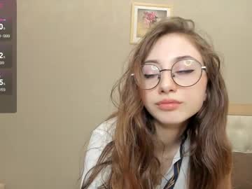 girl
        avrillemell cam image #6584349