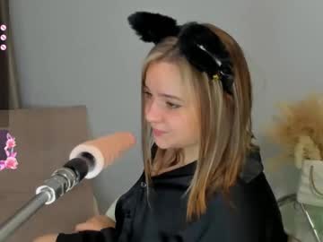 girl
        melissabowen cam image #4952094