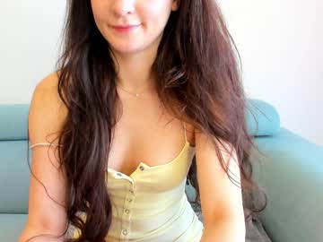 girl
        elaanna cam image #6257436