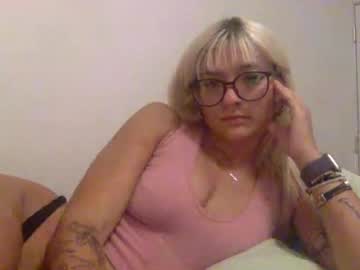girl
        applebottomannie cam image #4343838