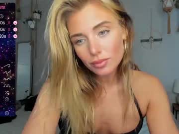 girl
        theselina_kyle cam image #4176280