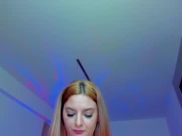 girl
        kylieety cam image #5834254