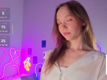 girl
        fly_best cam image #6635834