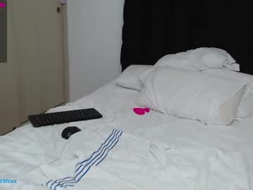 couple
        antonela69fox cam image #350543