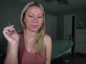 girl
        texas_blonde cam image #1821137