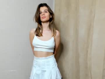 girl
        gloria_mooree cam image #2265566