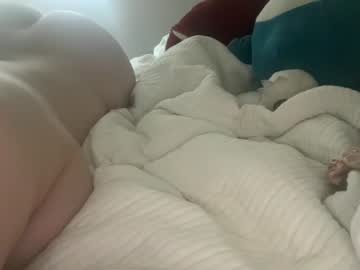 girl Nude Cam Girls Playing Games with ivylovedreamgirl