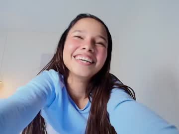 girl
        marce_algara cam image #5898748
