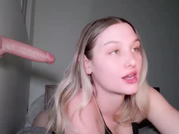 girl
        malthevalleyqueen cam image #4300873